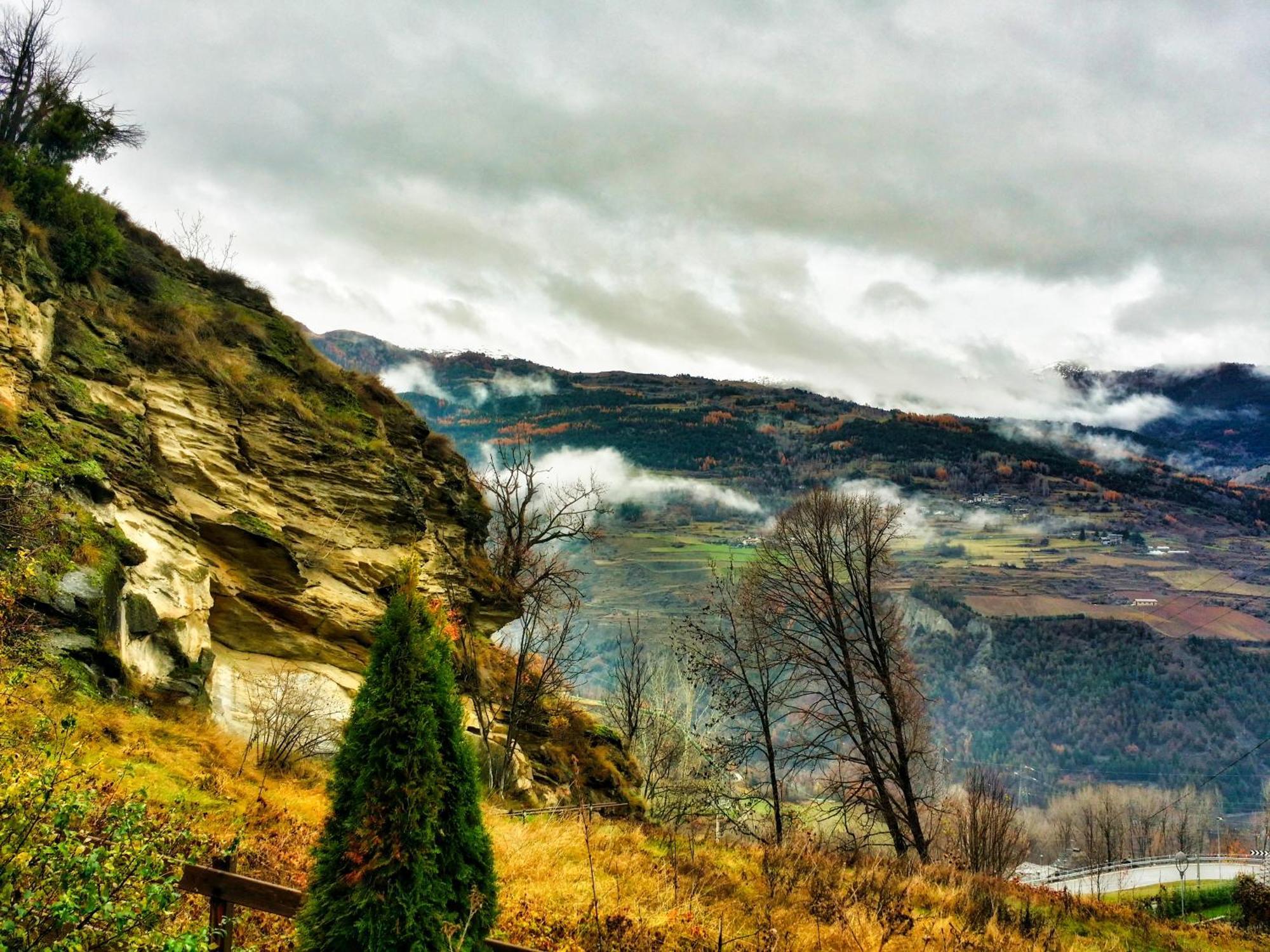 Le Renard D'Introd Bed & Breakfast Bagian luar foto